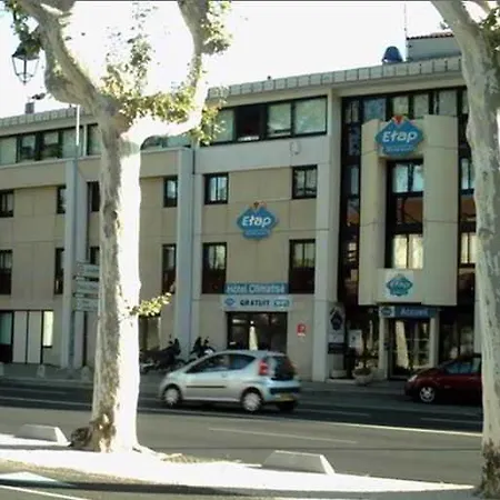 Ibis Budget Centre Hotel 2*